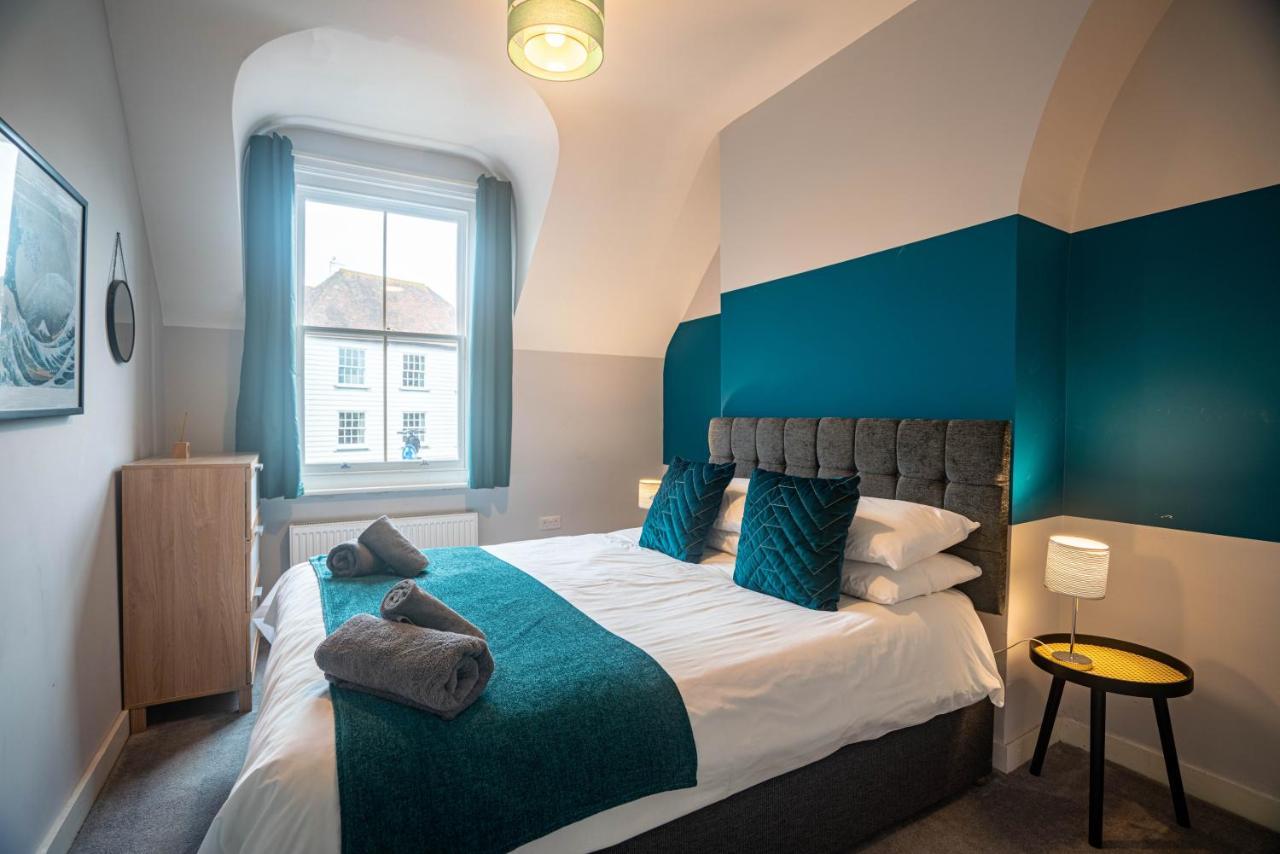 The Becket - Three Bedroom City Centre House With Parking Canterbury Kültér fotó