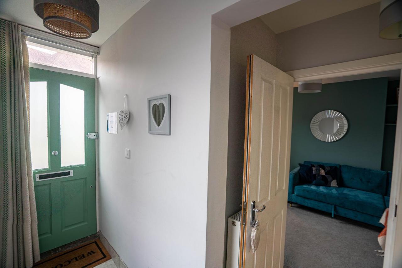 The Becket - Three Bedroom City Centre House With Parking Canterbury Kültér fotó