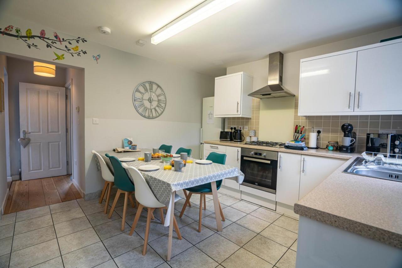 The Becket - Three Bedroom City Centre House With Parking Canterbury Kültér fotó